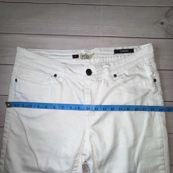 VGS White Embellished Capri Jeans - Size 10
Summer Career Beach Office Casual - Picture 5 of 7